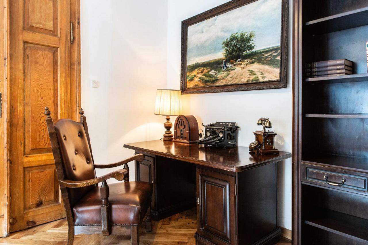 Apartament Cafe Belg Czestochowa Bagian luar foto