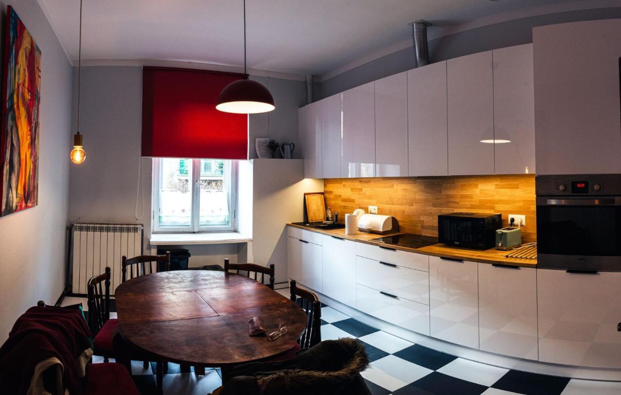 Apartament Cafe Belg Czestochowa Bagian luar foto