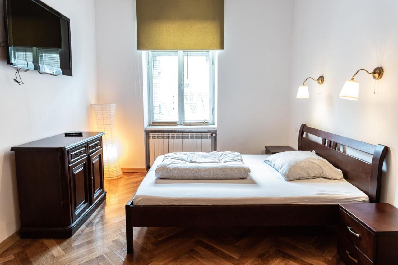 Apartament Cafe Belg Czestochowa Bagian luar foto